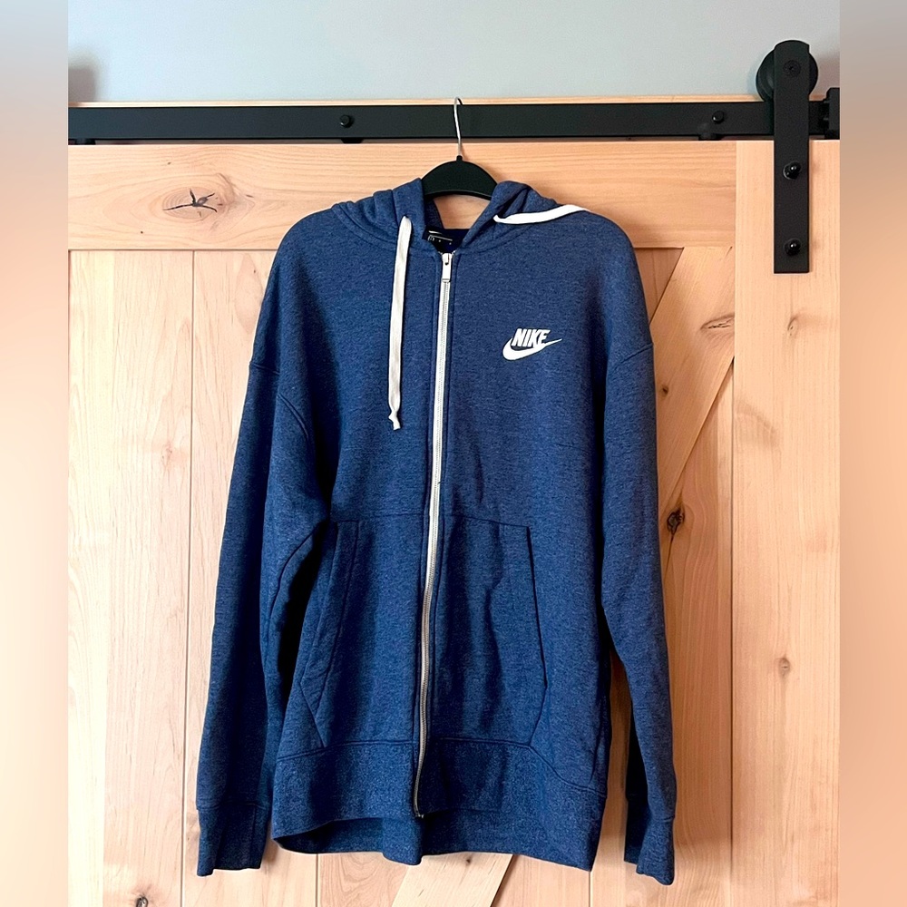Men’s Nike Hooded Sweatshirt (large)